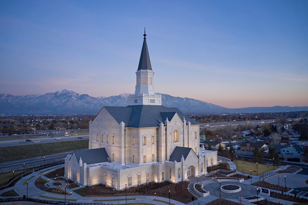 cofjctemples's tweet photo. The #TaylorsvilleUtahTemple will open for public tours from Saturday, April 13, through Saturday, May 18, excluding Sundays. Elder Gerrit W. Gong of the Quorum of the Twelve Apostles will dedicate the temple on Sunday, June 2, 2024, in two sessions.
https://t.co/Ps06lybgx9 https://t.co/7Qs6Psc11L
