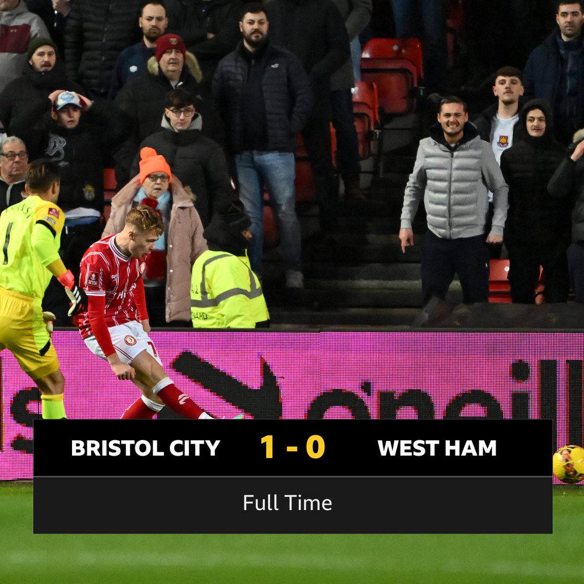 bbcbristolsport's tweet photo. FT: Bristol City 1-0 West Ham

👏 City are through to the 4th round of the FA Cup, after beating Premier League West Ham.

⚽️ Tommy Conway scored the winning goal after just 3 minutes.

🟥 West Ham had Saïd Benrahma sent off just after half time.

👉 https://t.co/IxTwwiWUw5 https://t.co/hXObyVw0YN