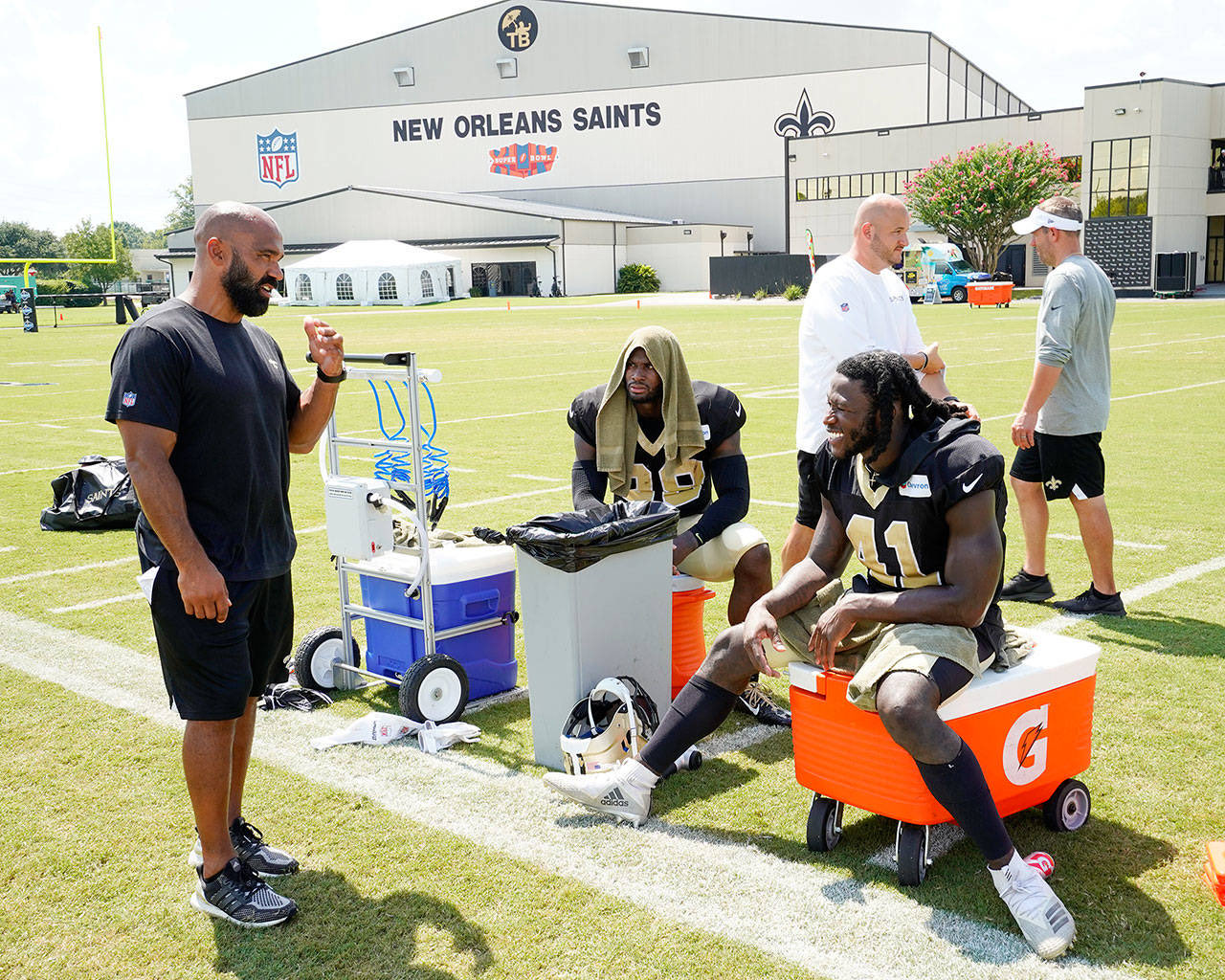 Bobby Skinner on X: "Giants RB Coach Joel Thomas resume Saints RB Coach:  2015-23 Arkansas RB Coach: 2013-14 Washington RB Coach: 2009-12 Purdue RB  Coach: 2006-08 Idaho Co-OC/RB Coach: 2004-05 Louisville RB