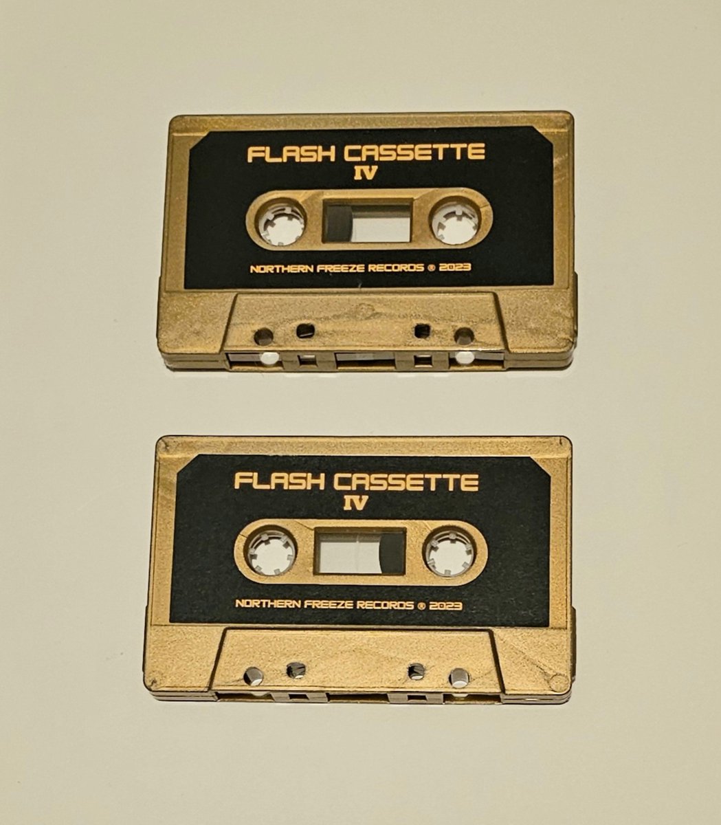 flashcassette's tweet photo. Looking for some serious retro synth funk to stick in your boombox? Then look no further than my latest EP ‘IV’ which is available on limited edition gold cassette!
⚡️📼
Buy link in bio ☝🏽
#cassettes #limitededition #flashcassette #synth #retrowave #funk #808 #IV #Bradford https://t.co/8M2kP7Qlnu