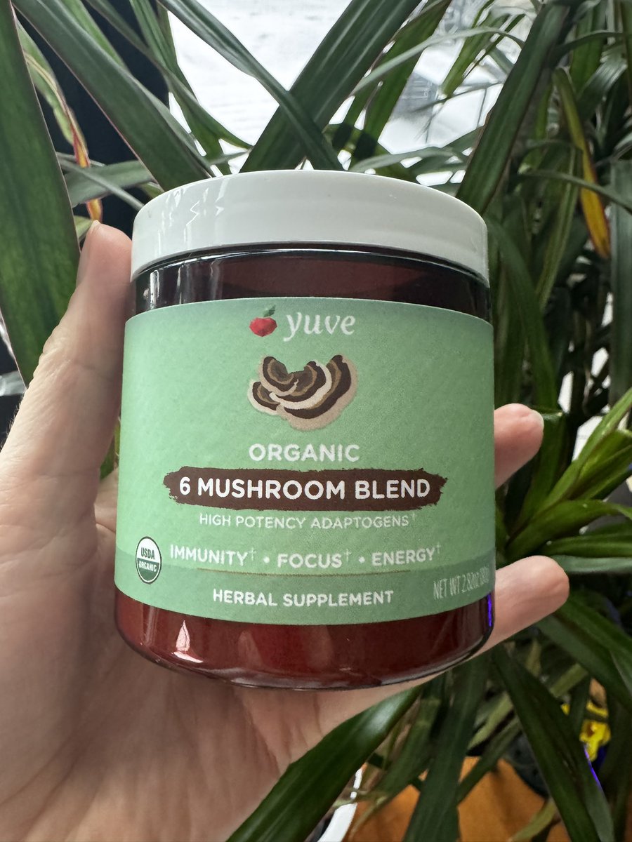 Lola Sherunkova tweet media