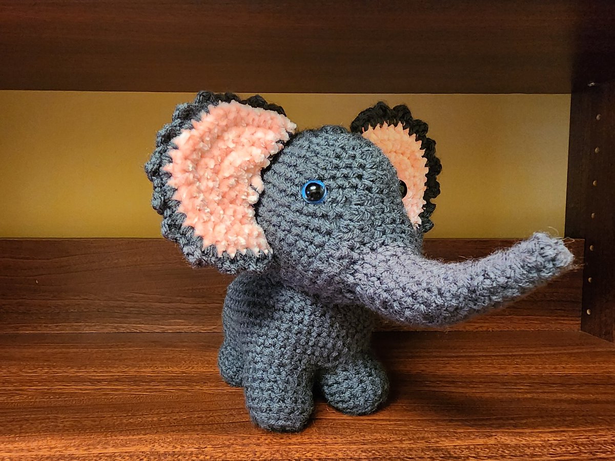 SpaceManCrochet's tweet photo. This precious little guy is just about done (just needs a bow tie) and then off to it's new home!
Pattern courtesy of Auburn Elephant ๐
#crochet #elephant #SpaceManCrochet
https://t.co/RzcUrf9ogD https://t.co/FGWqRJzkLr