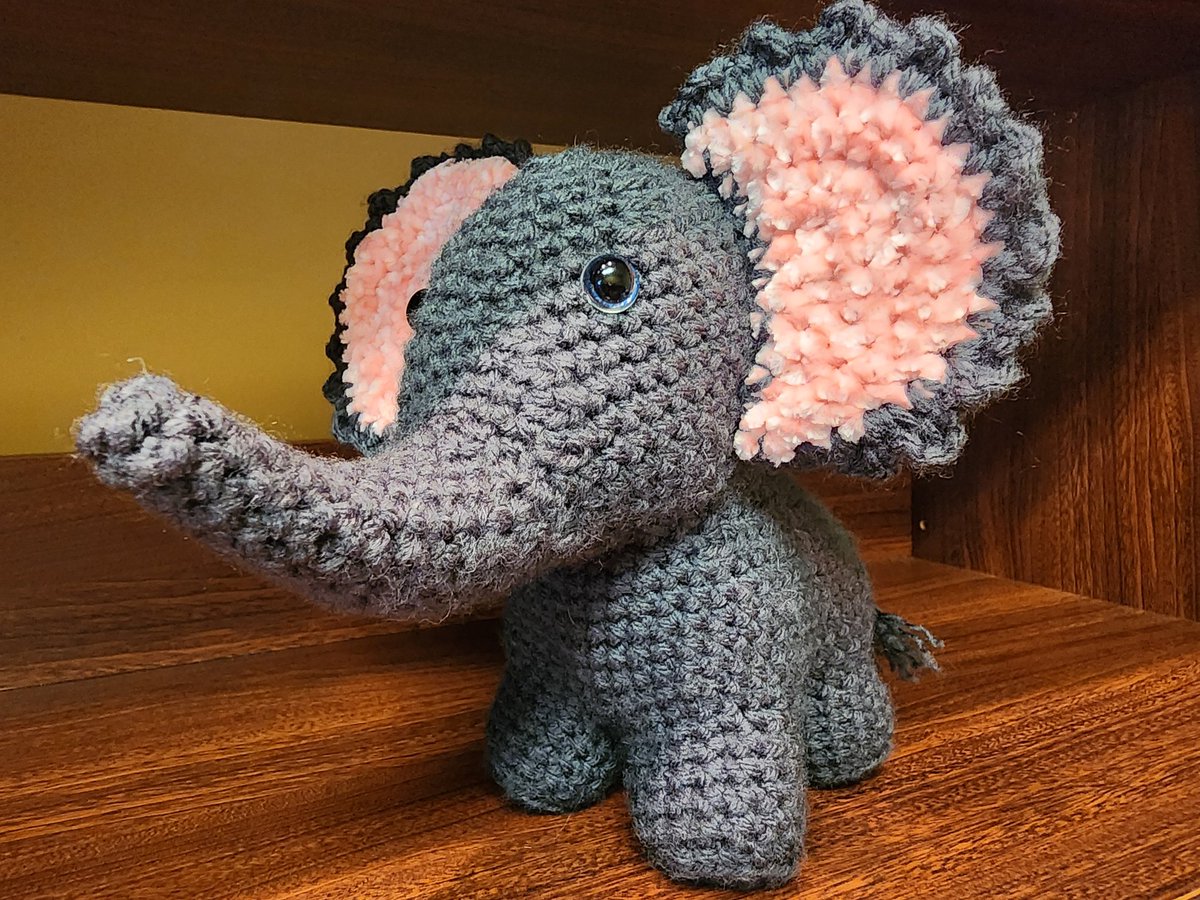 SpaceManCrochet's tweet photo. This precious little guy is just about done (just needs a bow tie) and then off to it's new home!
Pattern courtesy of Auburn Elephant ๐
#crochet #elephant #SpaceManCrochet
https://t.co/RzcUrf9ogD https://t.co/FGWqRJzkLr