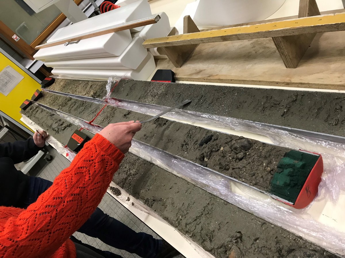 The @norseatshetland project team in action again: sampling the @HowBigIsBelgica sediment cores from the #Shetland Islands in search of tsunami deposits and sea-level indicators @TSuenamiDawson @DrJuleScheder @rikzanurfaqih @VanessaHeyvaert @drmaex @MaartenVanDaele @PPjmCosta