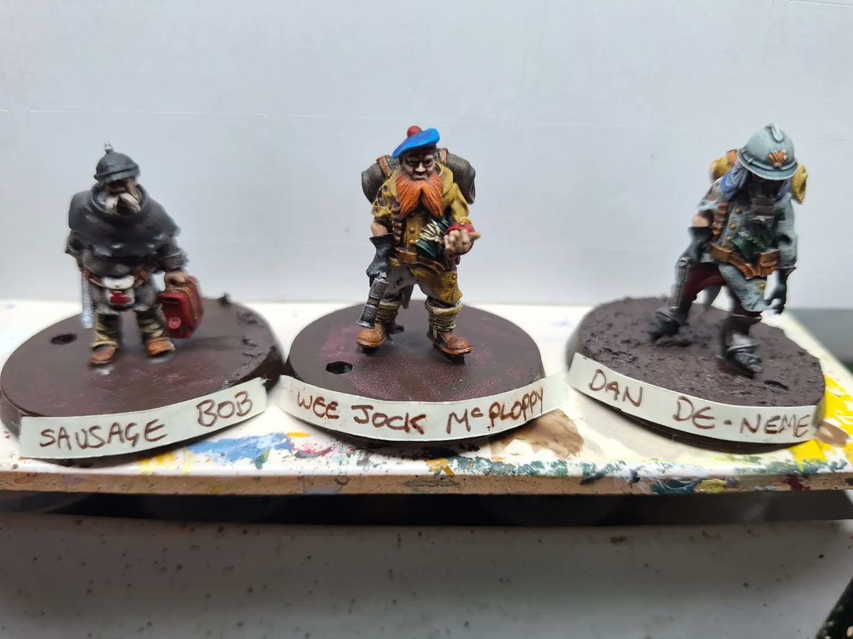 SJDKEY's tweet photo. #Hobbystreak Day 1117 Started some Empire test models for Old World and put name tags on the @knucklebones_miniatures for @Aetherpunk28 #aetherpunk28 #tabletopminiatures #tabletopminions #paintingwarhammer #paintingcitadel #warhammer #theoldworld #empire https://t.co/Yb79j01Egk