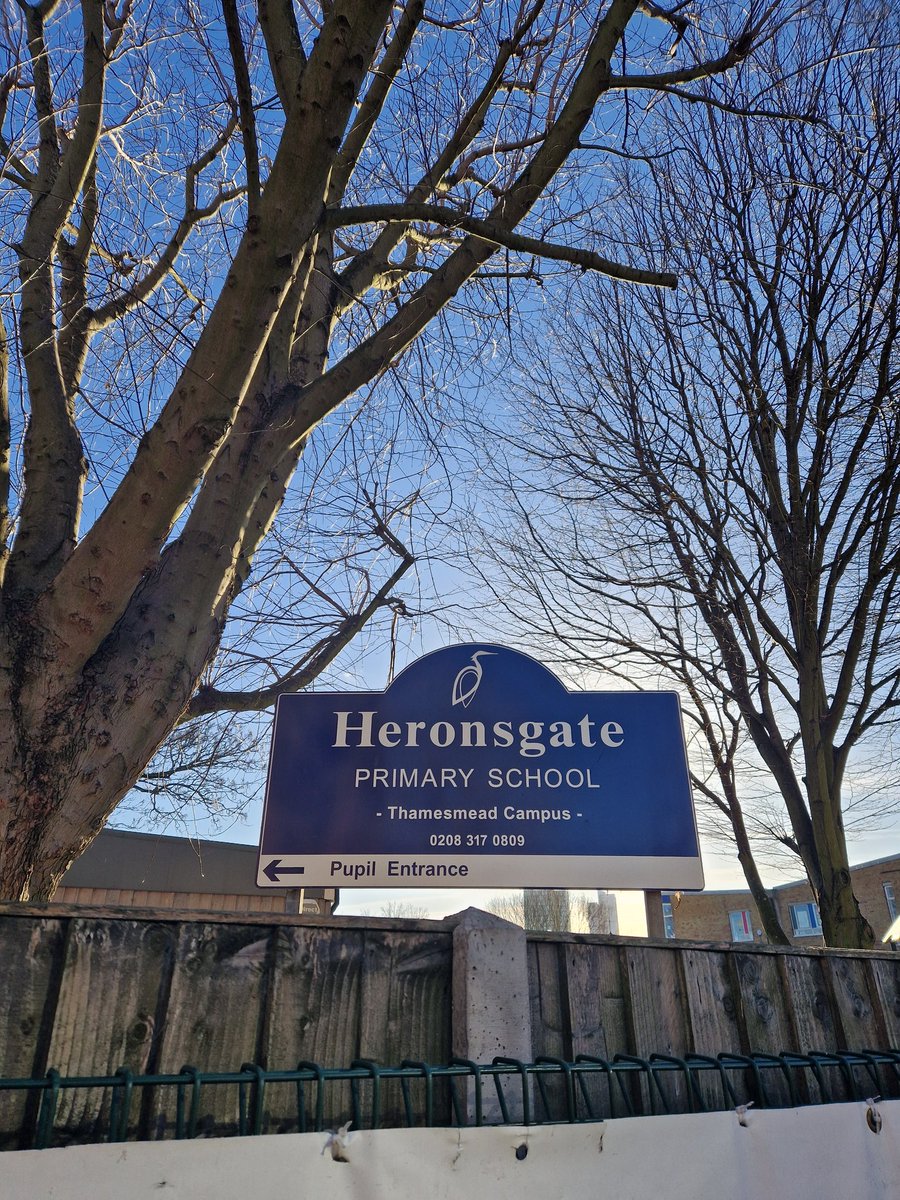 Many thanks to <a href="/HeronsgateSch/">Heronsgate Primary</a> for hosting the #UCLGlobal researchers! Your Outstanding school is definitely worth visiting! #edchat #education #GlobalEngagementFund #UCL #IOE #WeAreIOE #LoveUCL <a href="/ucl/">UCL</a> <a href="/IOE_London/">UCL Institute of Education</a>
