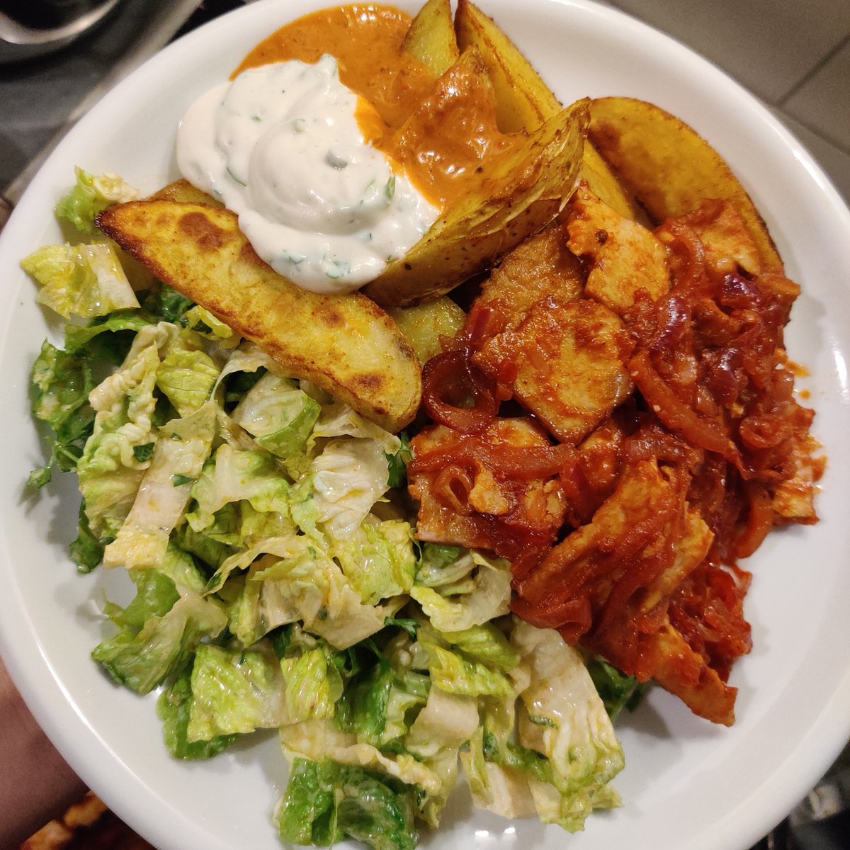 Warmyone's tweet photo. Roasted Tofu Bowl https://t.co/OtLQEMyZrk