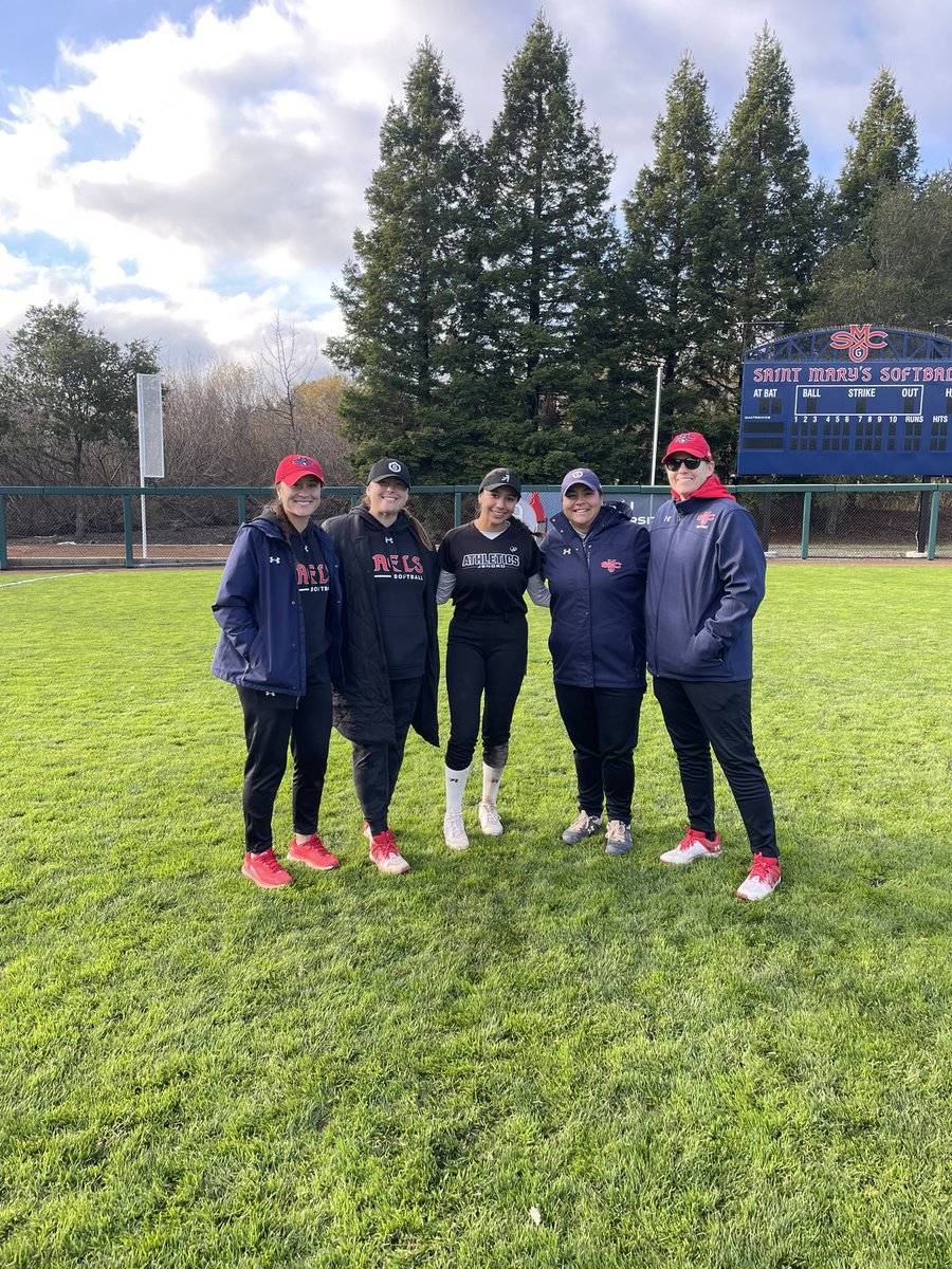 21_Aryanna's tweet photo. Thank you coaches @CoachGarnett @montanez_22 for having me out this Sunday! I had a great time and love the campus! @BrianJendro @Coach_Gonzales_ https://t.co/ht0gTJT7Rj