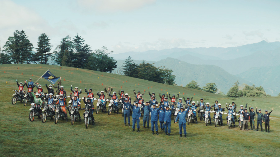 yamaha_bike's tweet photo. #SDGs 映像シリーズ「#FIELDBORN」
Vol. 7 ― 轍 わだち ― ふるさとの護り人

静岡市オフロードバイク隊「SCOUT」
1995年の阪神・淡路大震災をきっかけに発足
東日本大震災や熊本地震でも情報収集にあたった。
訓練を重ね常に「もしも」に備えている。
https://t.co/OBMkEobVm3
#防災とボランティアの日 https://t.co/wOvnnzly7V