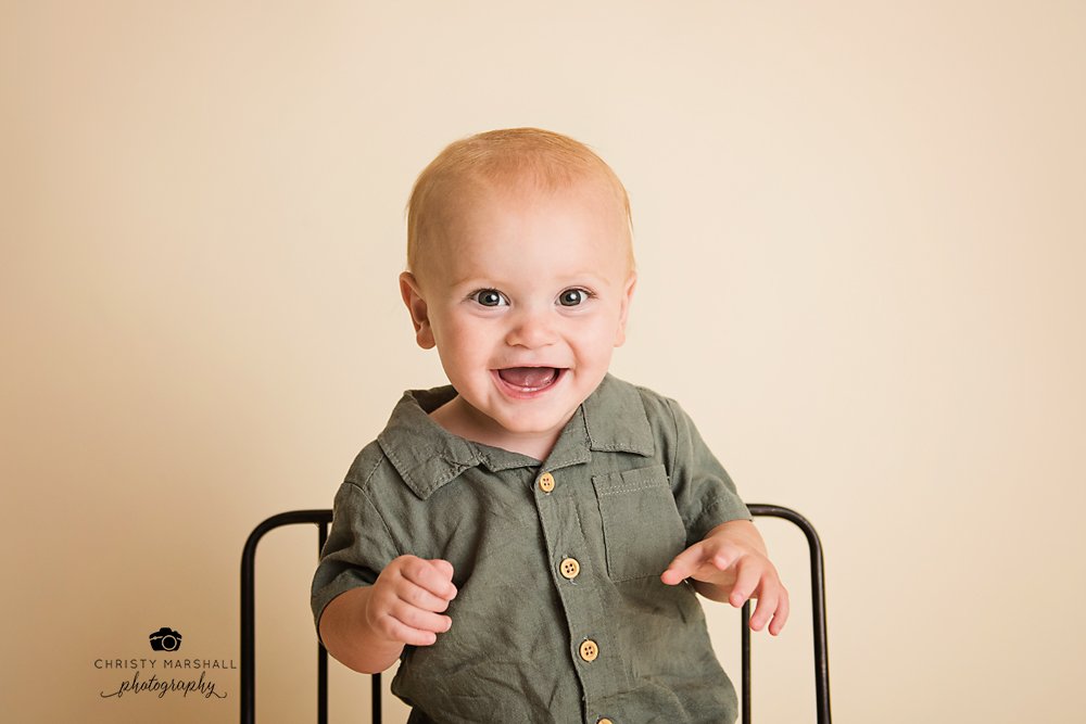 imagesbyCMP's tweet photo. Take it from this handsome little guy, it's always a good time for a session with your favorite photographer (hint . . . That's me 😘)

#christymarshallphotography #utahchildrensphotographer #utahcountyphotography #firstbirthday #1stbirthdayphotoshoot https://t.co/QQ43mQpfPf