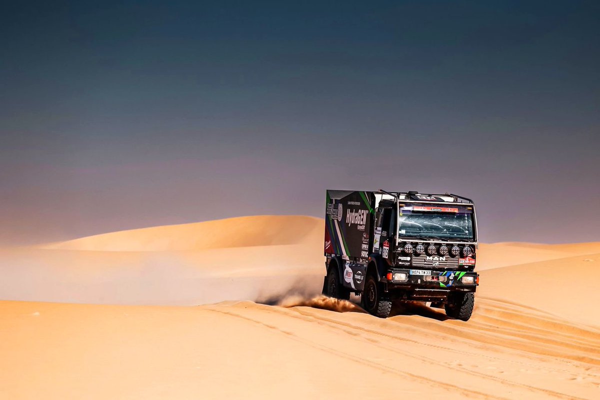 CompetitionSta's tweet photo. Demain c'est étape marathon de 48h dans l'Empty Quarter, du sable, des dunes et du sable..STACOMPETITION...DKR24...
#rallye #dakar2024 #rallyeraid #worldchampionships #w2rc #fia #assistance #dakar #rallyraidassistance #stacompetition #holeshotcompetition #dynacert #dakarclassic https://t.co/xRGmpQs4zm