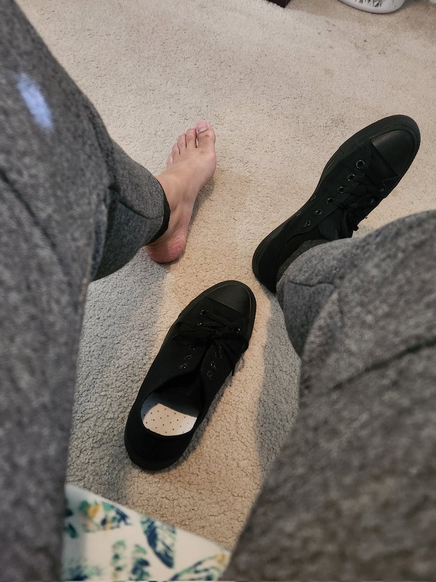 PelocitoPuto's tweet photo. Almost finished getting ready ✔️ https://t.co/97ae2KMh0m