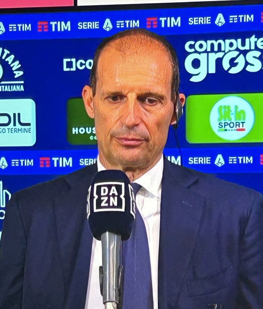 SandroSca's tweet photo. "Se mi piace fare il cacciatore con l'Inter che fa la lepre?
Beh, è un po' come giocare a guardie e ladri.
I LADRI SCAPPANO
LE GUARDIE LI RINCORRONO"

MASSIMILIANO ALLEGRI DA LIVORNO https://t.co/DyK5QBf3Oe
