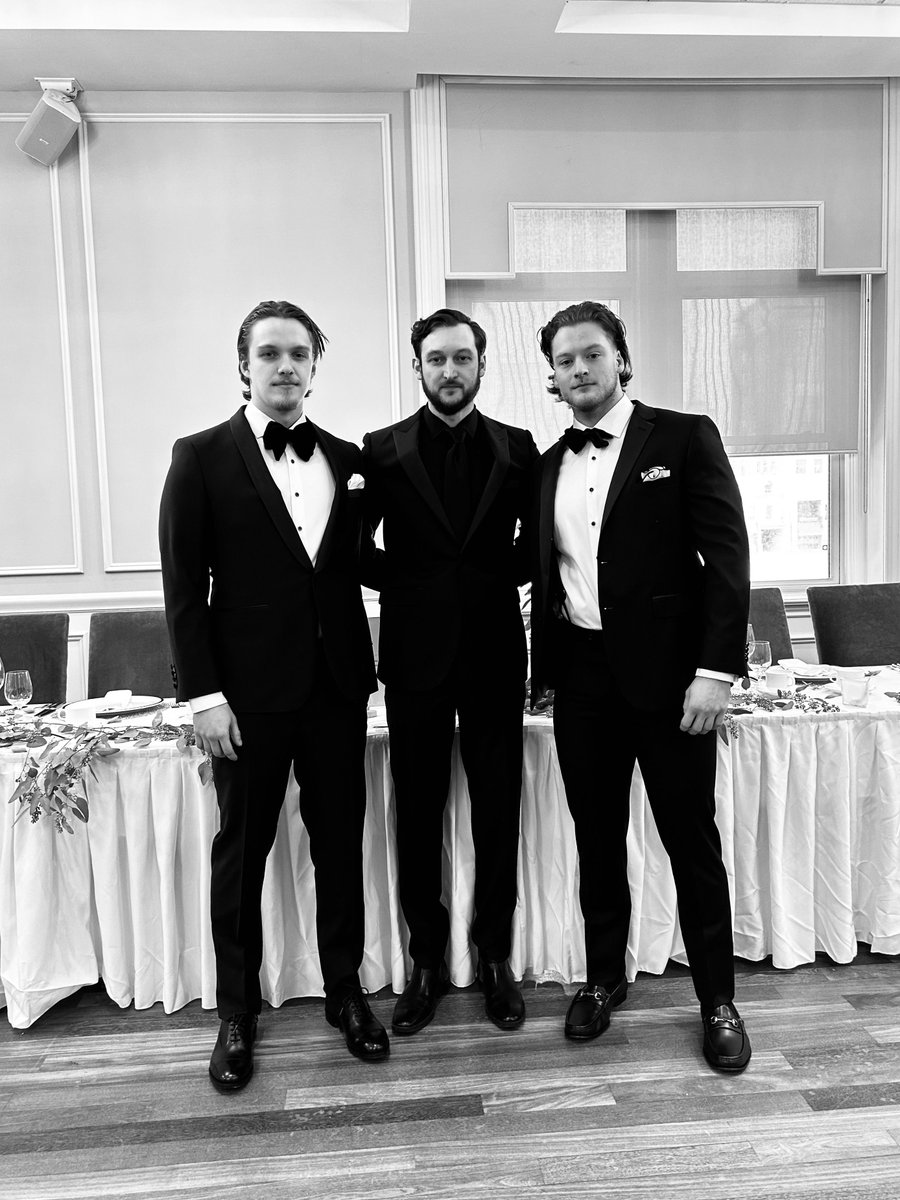 davidewhite's tweet photo. A heartfelt thank you to all those who attended the first London Luxury Wedding Show, turning it into an unforgettable affair!
🥂 Here's to the couples plaining their fairy-tale weddings and to all the vendors who brought their A-game, making the show an afternoon to remember! https://t.co/zzFrnbh5r5