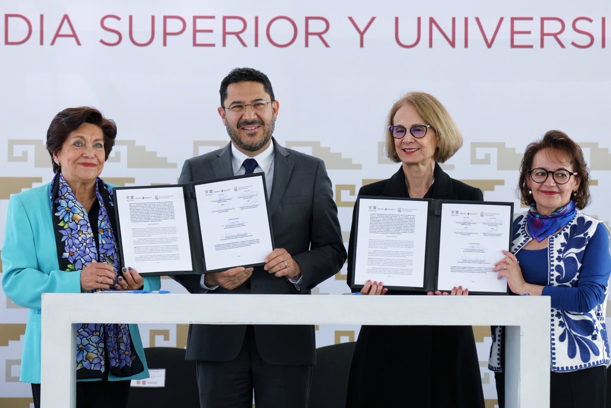 ¡Día histórico!
¡Pase automático de las Prepas del Gobierno de la Ciudad a la Universidad Rosario Castellanos!

Firmamos el acuerdo para que los estudiantes egresados del <a href="/IEMS_CDMX/">IEMS CDMX</a> pasen automáticamente a una de las licenciaturas que ofrece la @URCastellanos_

Así facilitamos el