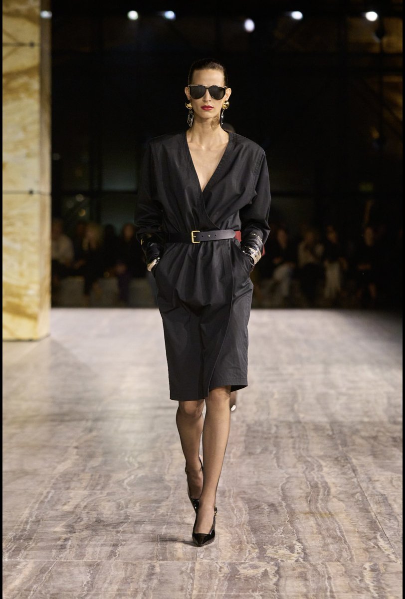 solovyulka's tweet photo. #totalblack 🖤 I love this #fashiontrend adorable 😍 https://t.co/CsaUMphSlb