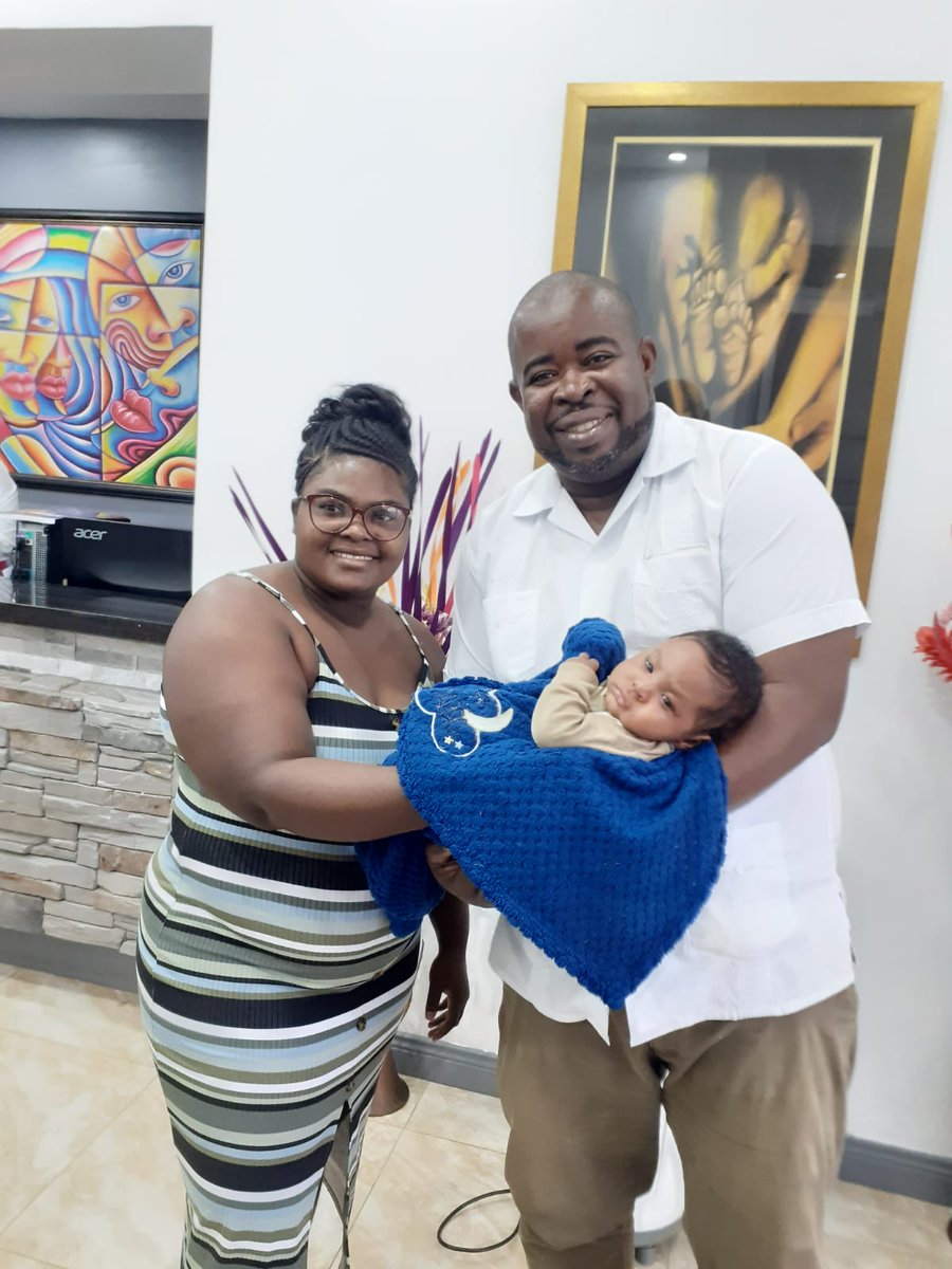 royalegynae's tweet photo. Welcoming new life at RGA Medical Centre! Dr. Cunningham shares a precious moment with the proud mother and her adorable bundle of joy. 🌟 #NewBeginnings #RGAMedical #rgamedicalcentre #FairviewHospital #FairviewMontegoBay #MontegoBayHospital https://t.co/IfSr0OaZX1