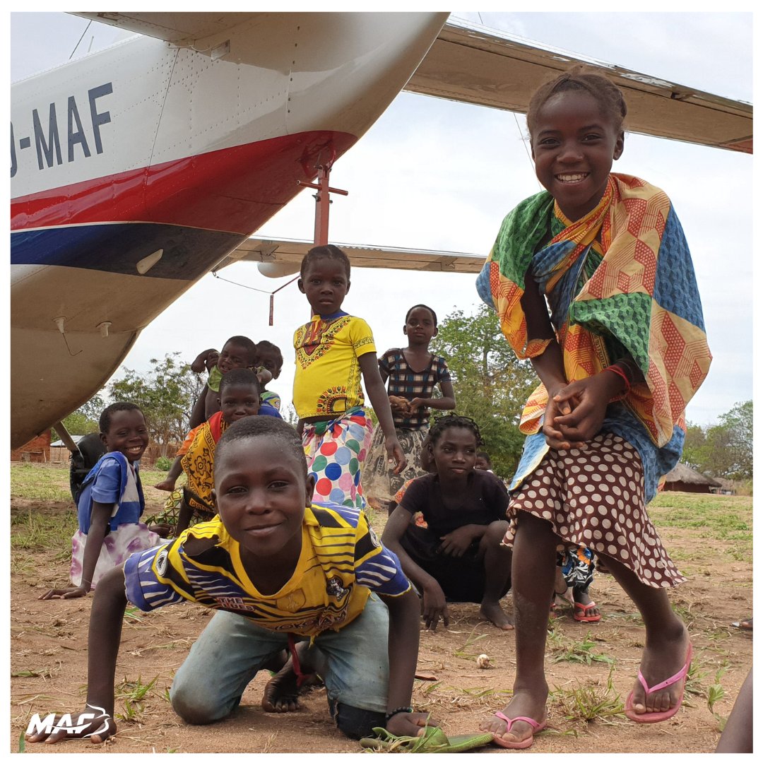 MAF in PICTURES A snapshot that tells a story of hope, resilience, service , transformation and the incredible landscapes where we serve. Join us we explore the world according to MAF 𝐓𝐨𝐝𝐚𝐲'𝐬 📷 𝐋𝐨𝐜𝐚𝐭𝐢𝐨𝐧: 𝐌𝐨𝐳𝐚𝐦𝐛𝐢𝐪𝐮𝐞 #MAFWorldTour #iflyMAF #flyingforlife