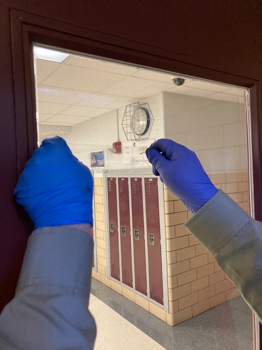 HortzScience's tweet photo. LATE POST!! Forensics with Mr. Horton - Fingerprinting palooza! Finding random fingerprints in the High School. @GreeceCentral @GreeceArcadia @GCSDsuper https://t.co/cHEwVRhB2V