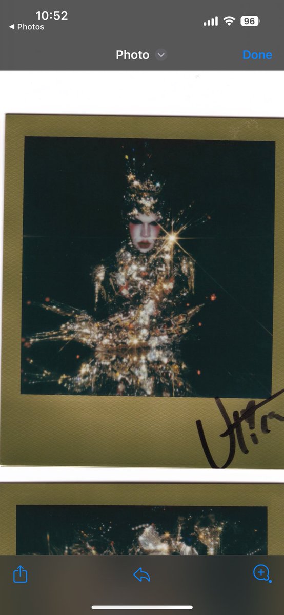 Crowned in Couture 👑 

Draped in the artistry of a crown and couture vision brought to life by the talents of Monika Bereza and <a href="/sybansyban/">syban velardi-laufer</a>

Captured by the lens of <a href="/EricMagnussen/">Eric Magnussen</a>

Polaroids available at ericrichardmagnussen.com/prints/ez1lmja…

Royalty in every detail. 👑