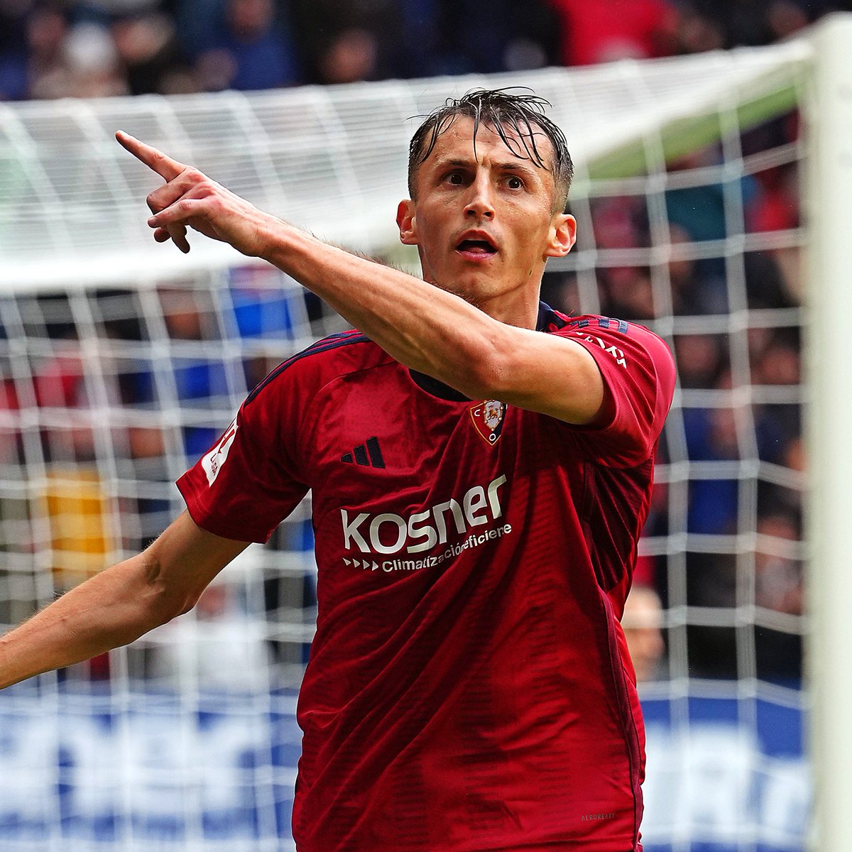 🎁 ¿Quieres ganar una camiseta de Osasuna?

📌 Si esta noche Osasuna gana con gol de Budimir, sorteamos su camiseta entre los que den RT y nos sigan.

🍀 ¡Mucha suerte a todos los participantes!