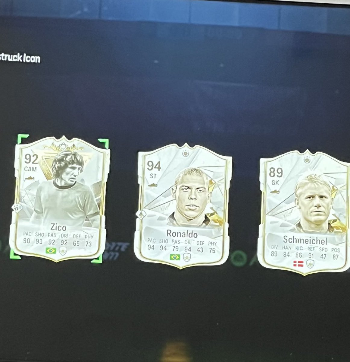 3zeez80's tweet photo. @FUT_Z5 زيكو ولا الظاهره 😍 https://t.co/s2pKVDybie