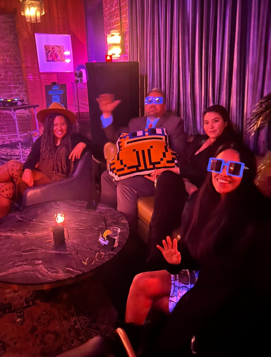 Announcing the THIRD season of  There’s Layers to this!
TODAY at 1 PM PST! ⏰

Hosted by <a href="/creatressart/">Creatress 🪻Visible Violets🪻</a> <a href="/CulbertsonTyler/">Tyler Lorenzo</a> <a href="/VDizzle777/">Valerie | 📍San Diego, CA</a> 🔥🍝🦋

Our show is about web3, art, skateboarding, gaming, food, public goods 🍝 and so much more!  

This season will also include a <a href="/cryptoadzNFT/">CrypToadz 🐸⛓</a>