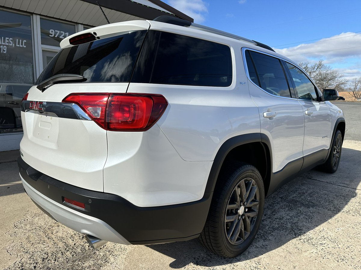 107AutoSale's tweet image. Who needs an awesome family SUV?!

Our 2018 GMC Acadia is loaded to the brim with options and has roomy seating for 7! Don’t miss this perfect third row vehicle for your clan #thirdrowseating #family #shop #local #shoplocal