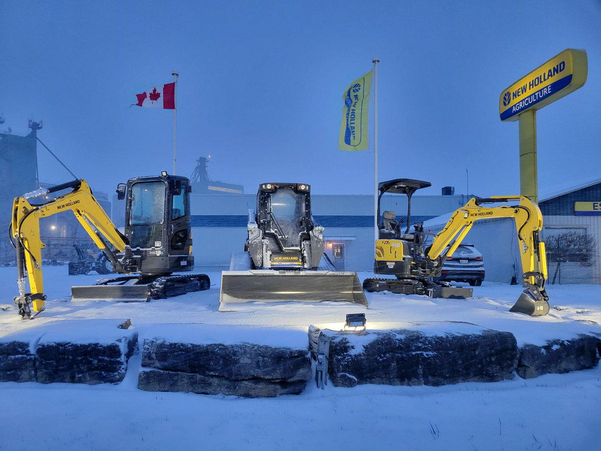 ESMFarmEquipmen's tweet image. Construction the New Holland way - now is the time of year to consider your summer projects. #construction #minex #trackmachine