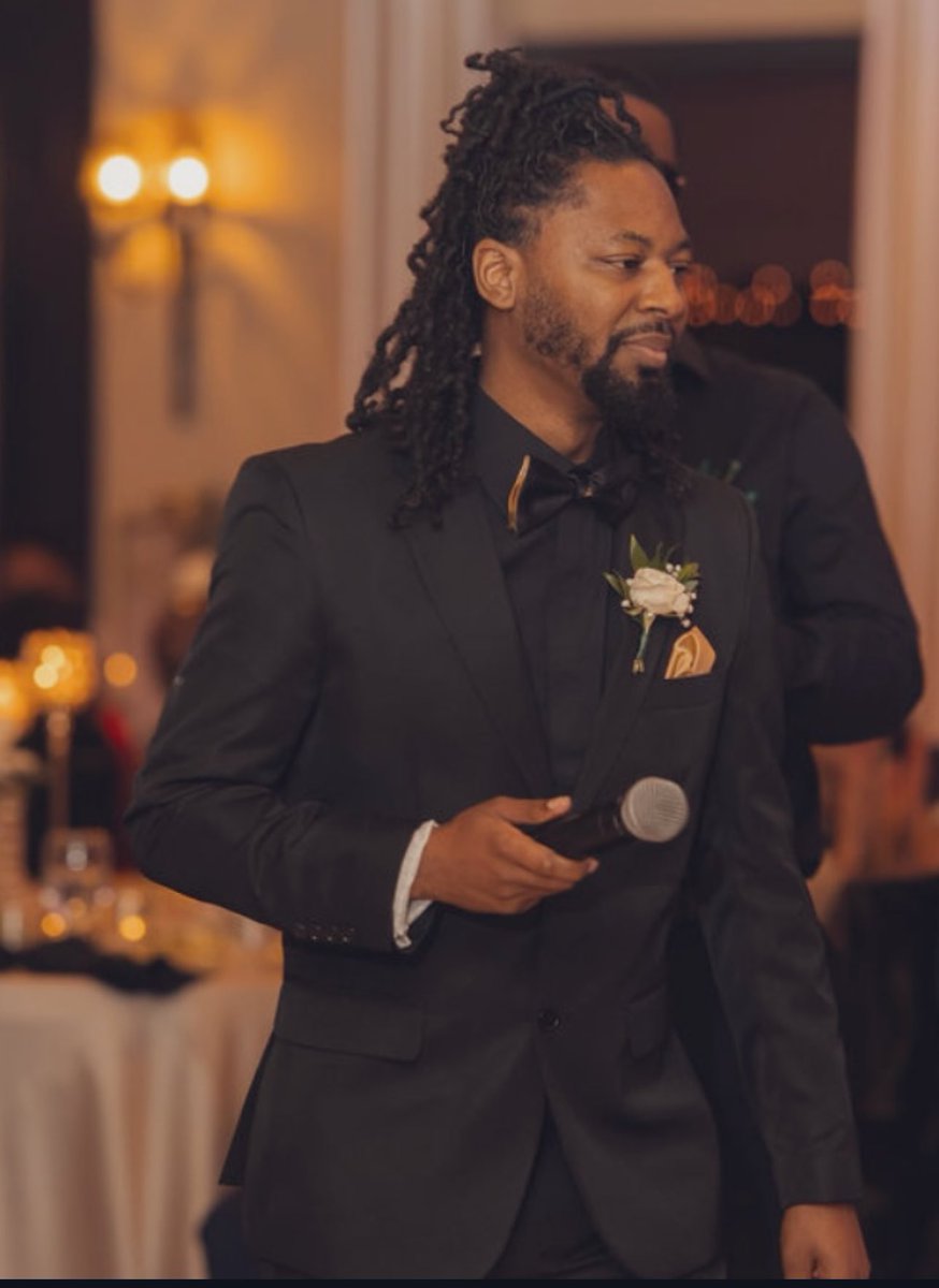 Loso_Boogie's tweet image. My hair has grew 3 years #Locd