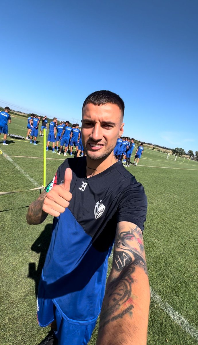 Cine🥃🚬

🤩⚔️Emanuel Hernán Mammana, mi defensor🤩⚔️.

<a href="/Velez/">Vélez Sarsfield</a>
