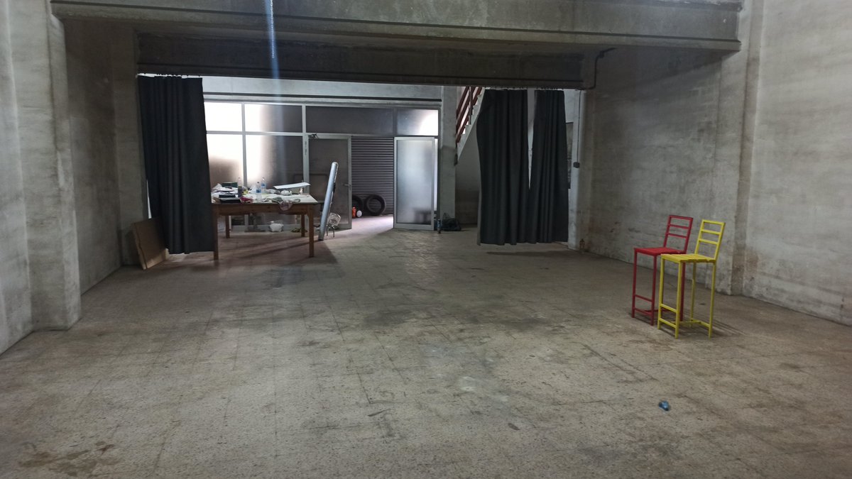 ICL_Grup's tweet photo. Fantàstica nau industrial al barri de la #Bordeta de 400 m2. Dividida en 3 plantes, disposa de montacàrregues i entrada de 6 m d'amplada.
#indústria #Lleida #ImmoServeis #Immobiliària
🎈Preu: 165.000 €
📞973.974.710 https://t.co/xwgjm6G5gy
