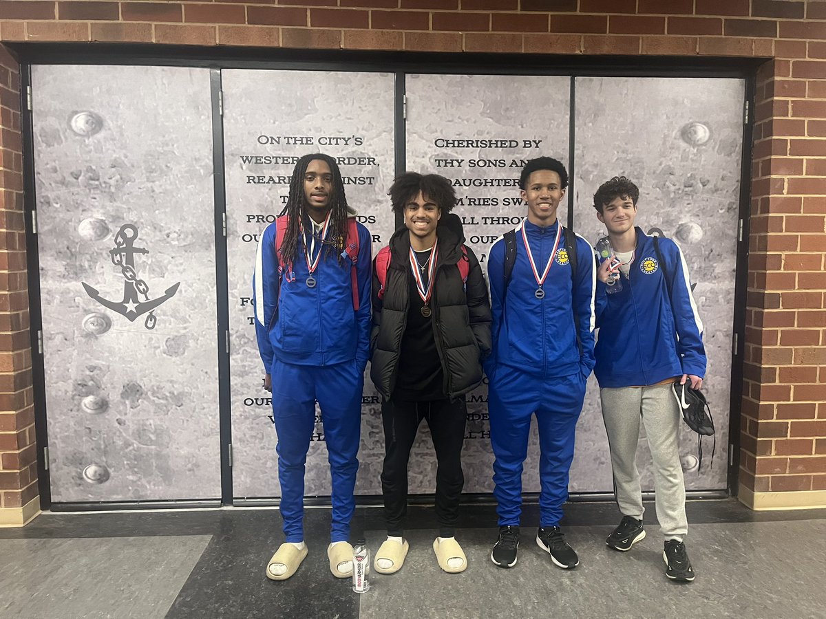 ECCTC's tweet photo. Congratulations to our Cheetah medalists at the KYA HS Invite in Nashville. The 4 x 400 m relay qualified for NBNI. Aidan placed 6th on TJ. Joe qualified in open 400m for NBNI. https://t.co/eKFBomtOan