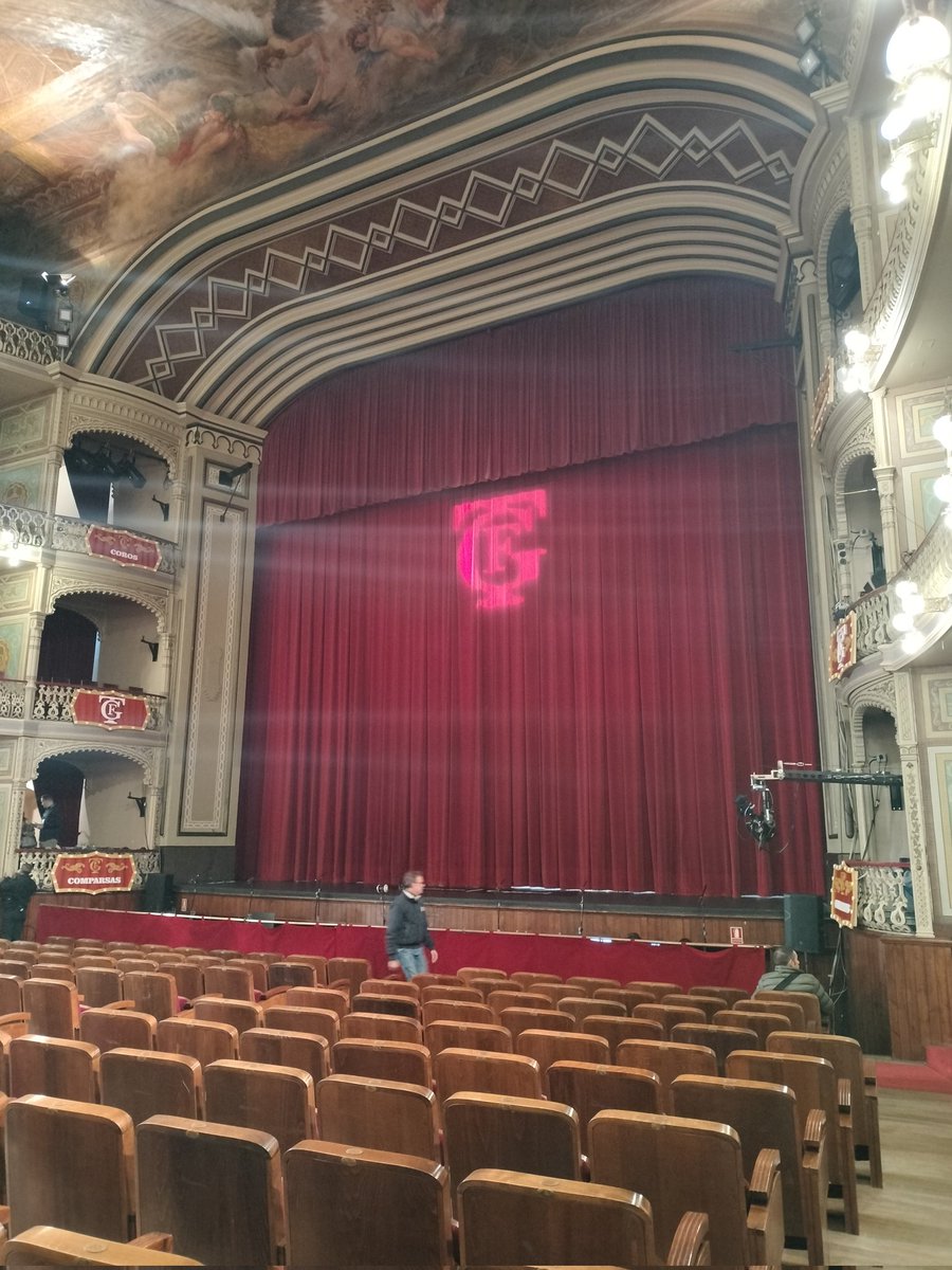 AHatero's tweet photo. La primera del año! #COAC2024P1 🎭 https://t.co/7LnOt4m4pD