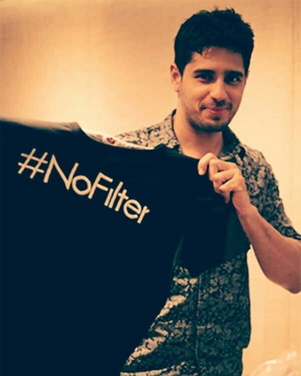 Prunkz13's tweet photo. Somehow there's always a new & heartier reason to stan this gorgeous soul🤌🏼....makes my heart swell up everytime🥹🫀
.
Birthday soon my bouy<3
#SidharthMalhotra
#AWeekToGo https://t.co/ALsqVk69Ll