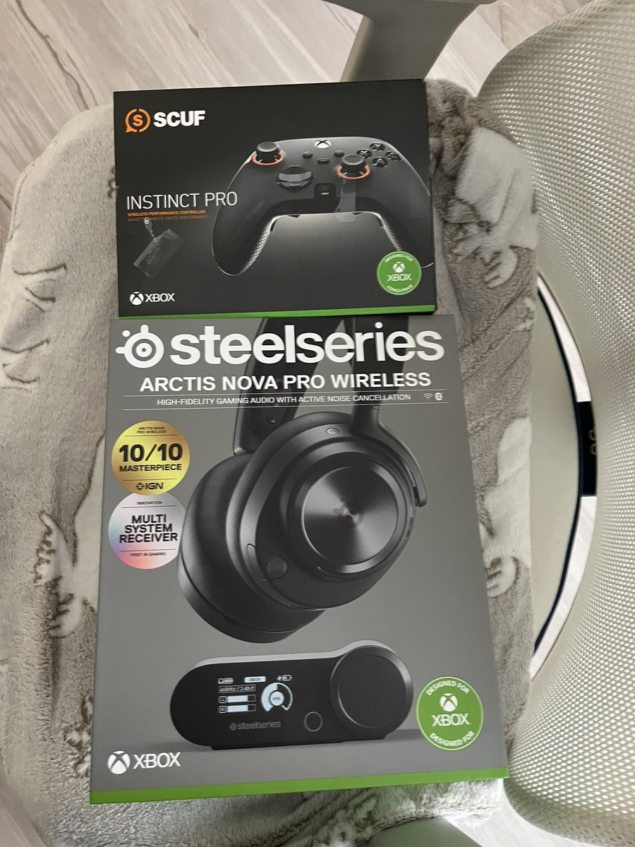 BYEpolar26's tweet image. @ScufGaming @SteelSeries #Fortnite 
Killing PC players on the regular B
#TEAMConsole