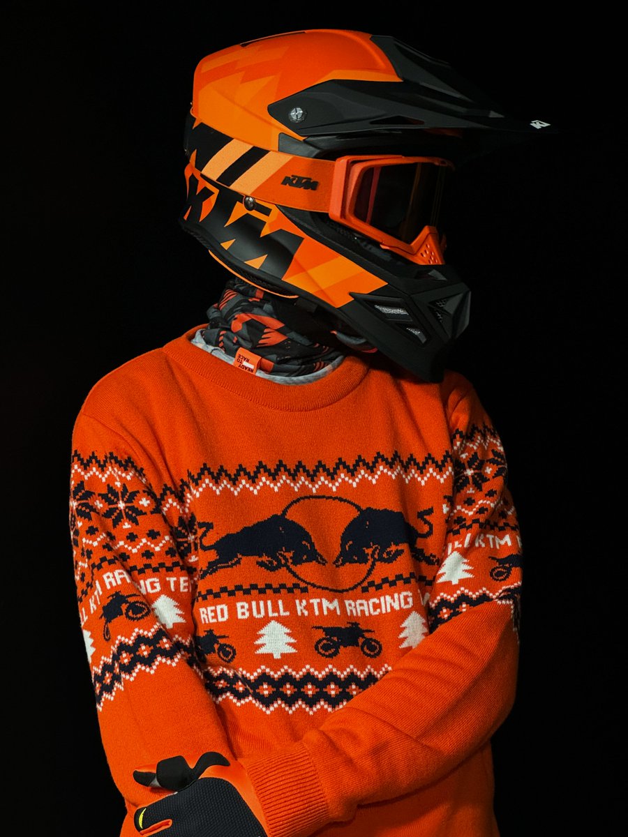 STS_MXG's tweet photo. Just black and orange; damn this sweater is cosy 🧡

#Motocross #ReadyToRace #KTM #MX #mxgear #gear #gearfetish #mxgearfetish #gearboy #gearhead #gay https://t.co/nTE5cQChVZ