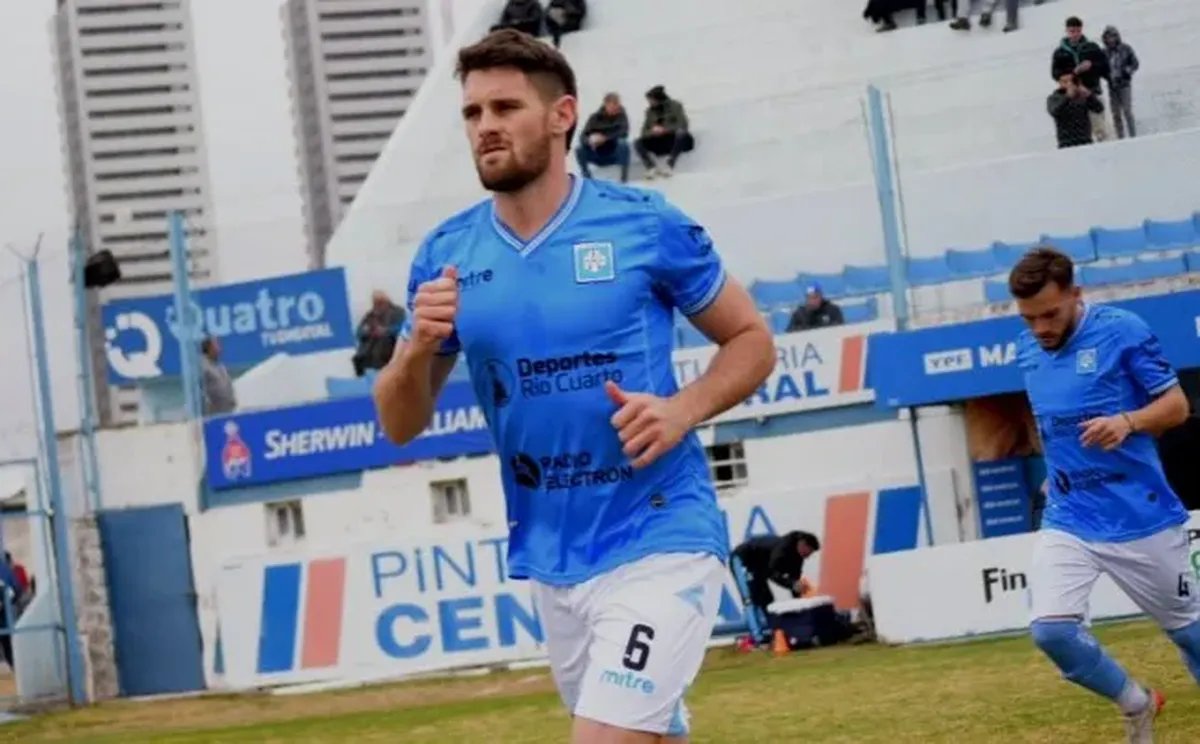 #Belgrano #MercadoDePases

El defensor Gonzalo Maffini está muy cerca de convertirse en refuerzo de Belgrano.

ℹ️ junto a <a href="/jor_santamaria/">@jor_santamaria</a>