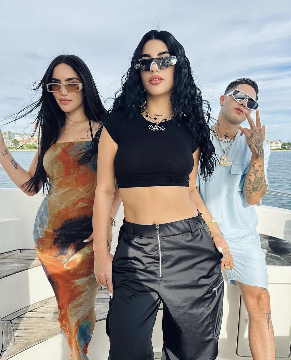 EnitJennifer's tweet photo. Qué cositas se vendrán?👀 https://t.co/ixB1Ot3DJj