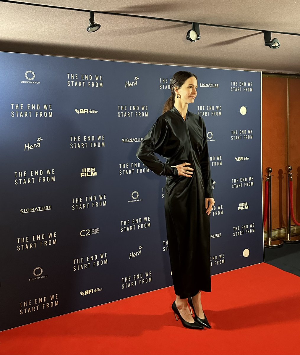 The stars continue to shine! Welcoming the elegant and brilliant <a href="/kathbwaterston/">Katherine Waterston</a> to the carpet.