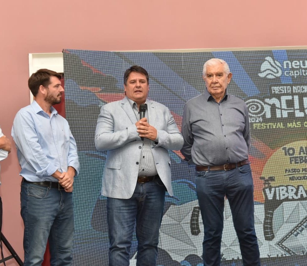 MarianoGaidoOk's tweet photo. A la FIESTA NACIONAL DE LA CONFLUENCIA, le decimos SI!!! 
4 días de artistas de nivel internacional, shows y propuestas recreativas
Un fiesta autosustentable y pensada para las familias de la región y del país entero! https://t.co/4uXRWpmOyV