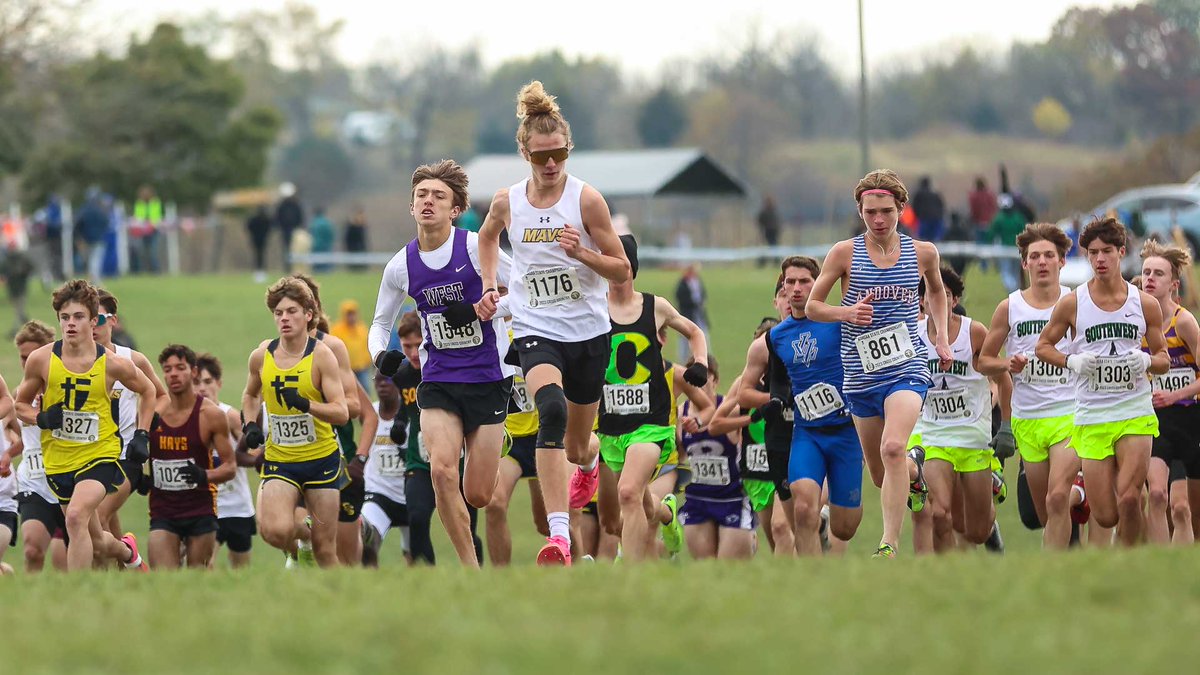 KSHSAA's tweet photo. PHOTOS: Class 5A state cross country boys race

📸: @MacMoore_KSHSAA 

#KSHSAACovered x @CapFed

Full gallery: https://t.co/rZXZWsn4q7 https://t.co/ufzZ6ik0qw