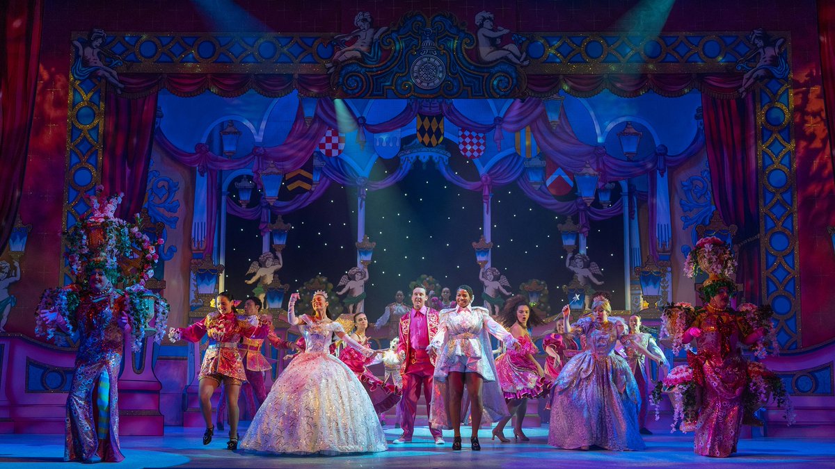 The clock has struck midnight for the final time for Cinderella at the Belgrade Theatre in Coventry. We would like to say a big thank you to everyone involved in bringing this magical show to life! @BelgradeTheatre