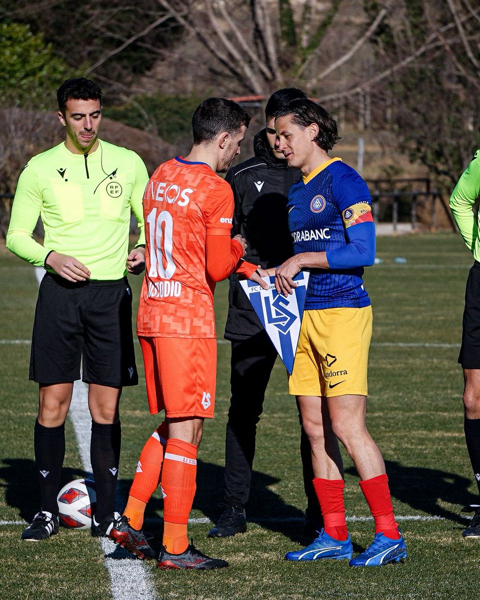 alexrojas_v's tweet photo. Kicking off 2024. ⚽
First training camp and friendlies of the year. 
Y este con el Lausanne es algo especial. Con el, ya van 35 camps a mis espaldas. En volem més! https://t.co/K8VFz3MFht