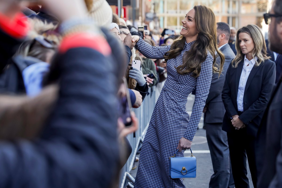 StateDeptDSS's tweet image. Happy 42nd birthday to Catherine, Princess of Wales! When she visits the U.S., the Diplomatic Security Service is on duty, keeping her safe behind the scenes. We&apos;re proud to ensure her safety and well-being every step of the way! #PrincessofWales #HappyBirthdayCatherine