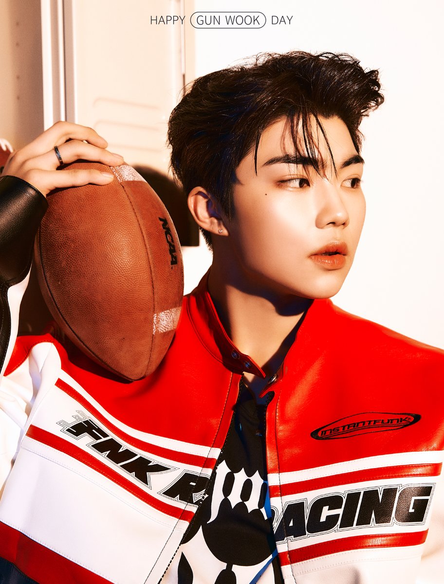 We wish Happy Birthday to GUN WOOK

20살 건욱의 시작을 응원해 주세요!

#ZEROBASEONE #ZB1 #PARKGUNWOOK
#제로베이스원 #박건욱
#어라라_건욱이몇살_거뉴기20쨜
#찬란하게_빛날_건욱이의_스물
#AceOfStarsGunwook