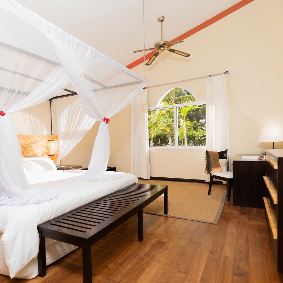 OtuSafaris's tweet photo. Are you looking for the perfect destination with some sun sea &amp; fun. 

Pay for 2 stay the 3rd night free at the Diamond Dreams Of Africa. 

☑ Half board basis- KES 51,600 per person sharing 

To book; 

☎️📲 Call/ Whatsapp: 0722 353 884  or 

📩 Email: enquiries@otusafaris.com https://t.co/vjkTWhfNS7