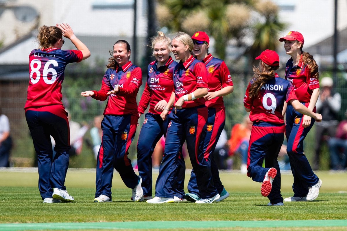 📡 VACANCY:

Jersey Cricket is seeking to fill the position of National Head Coach (Women).

➡️Details on the role and application process can be found here: jerseycricket.je/latest-news/va… 

#backingred #CricketJobs 🇯🇪🏏