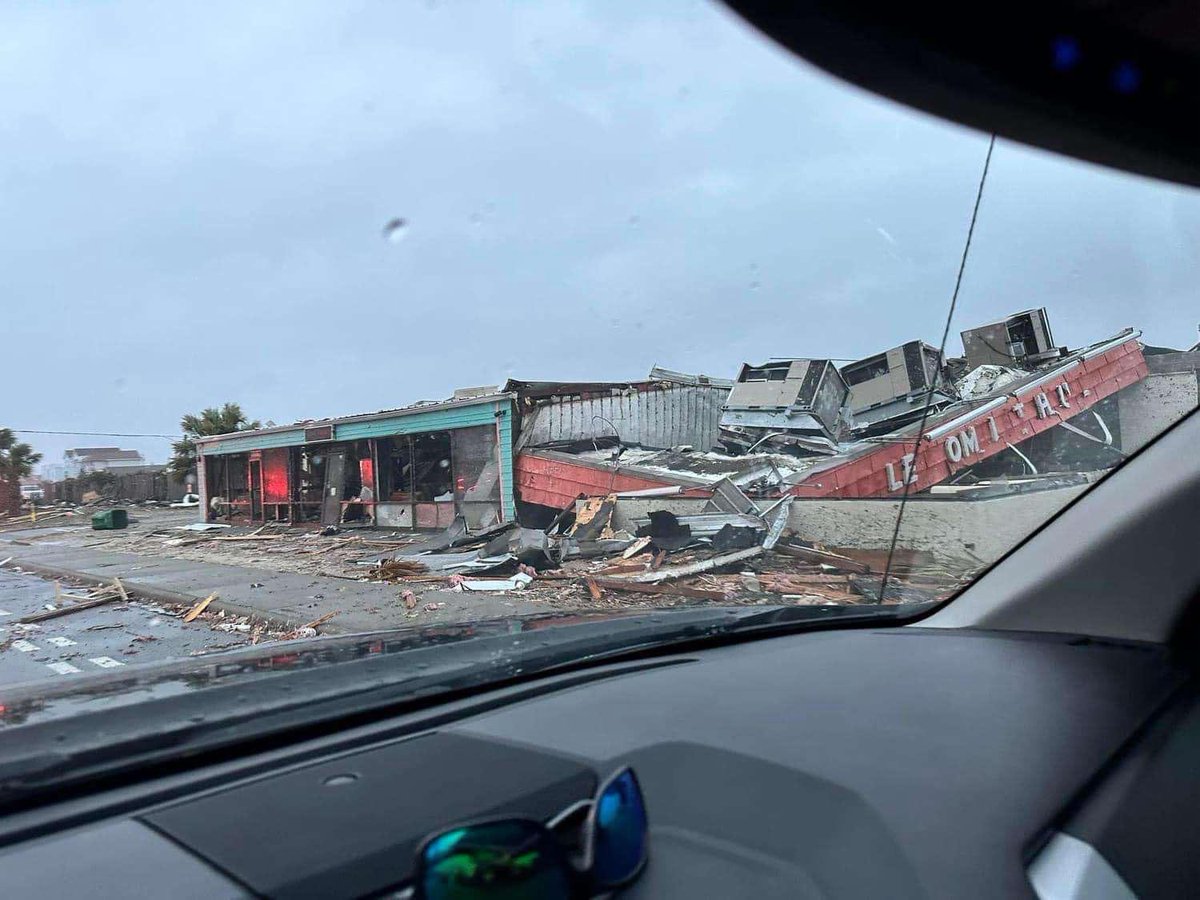 spann's tweet photo. Tornado damage at Panama City Beach this morning… photos from Bay County Sheriff https://t.co/59Msrr89dk