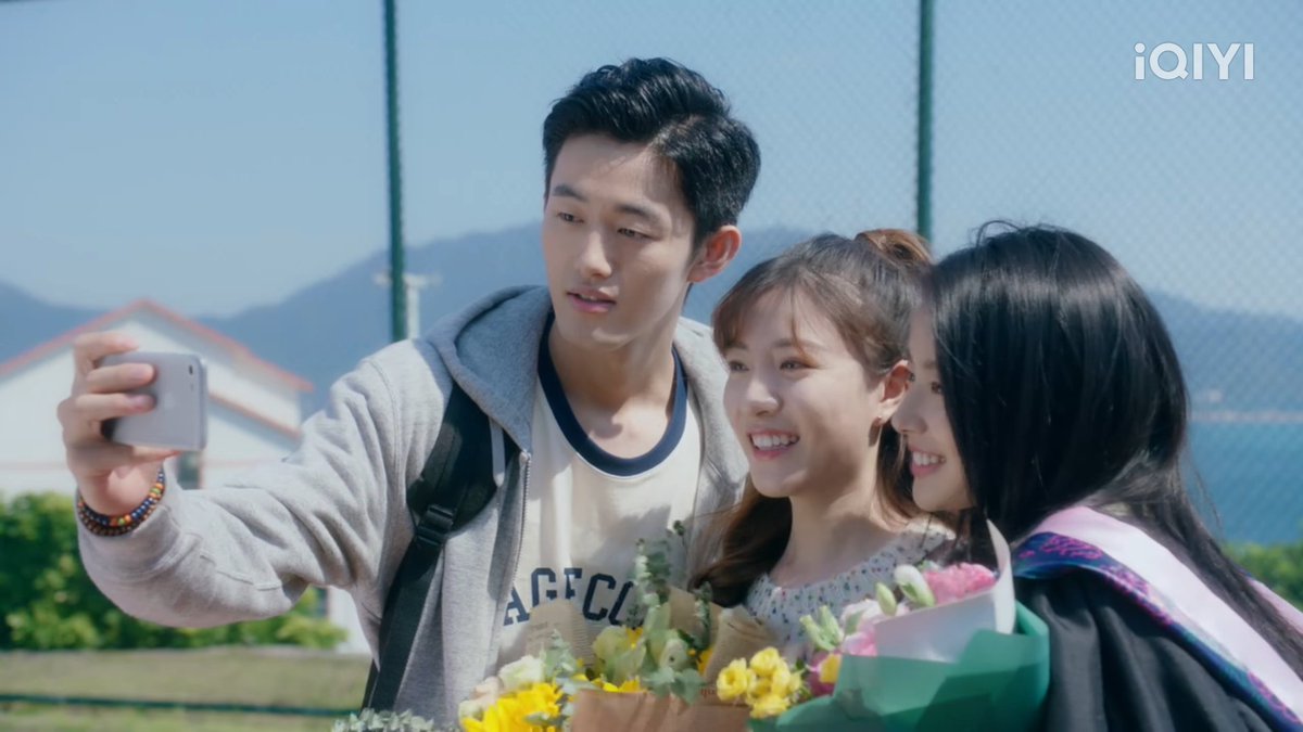 KCDramaWings's tweet image. Yun Shu has the best besties 
There with her to spy and to celebrate🫶

#PerfectAndCasual #完美先生和差不多小姐 #XuRuoHan #ZhaoLuoRan #ShengGangShuai